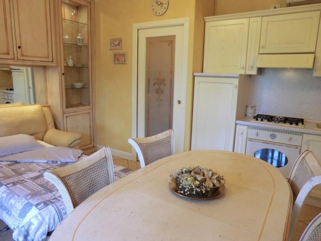 Apartmán Doctor House Desenzano Desenzano del Garda Exteriér fotografie