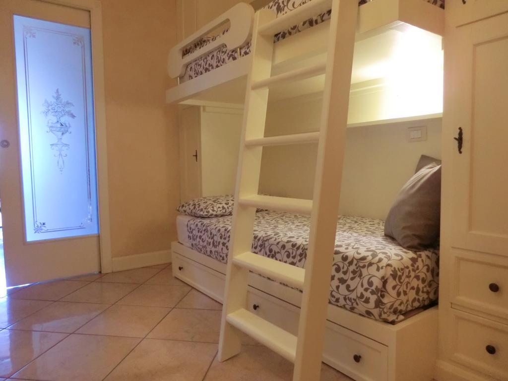 Apartmán Doctor House Desenzano Desenzano del Garda Exteriér fotografie